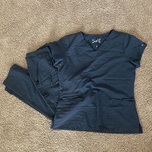 Women’s scrub set